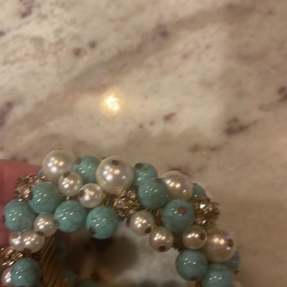 Gorgeous Anthropologie bracelet. Worn once. Super unique - Picture 3 of 3